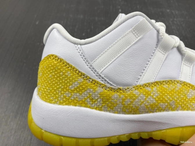 Reps TBK WMNS Yellow Low Snakeskin Air AH7860-107 Jordan 11 0719